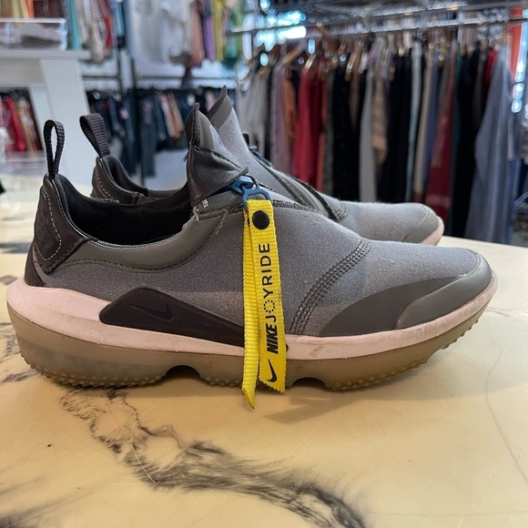 Nike‎ Women’s Joyride Optik Cool Grey Sneakers. Size 6.5 - Picture 1 of 9